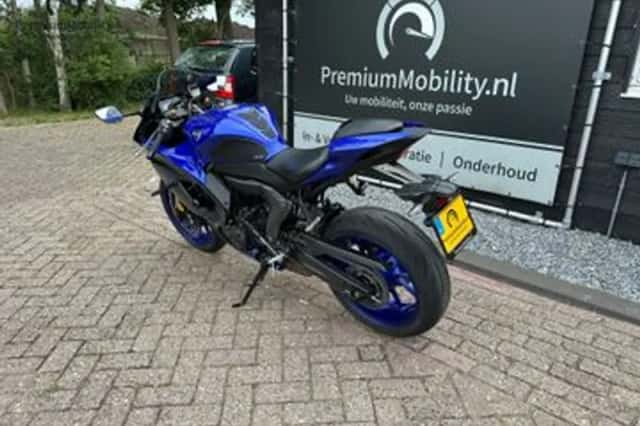 Yamaha R7 (2023) thumbnail 6