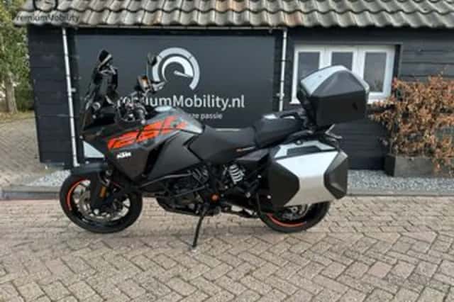 KTM 1290 Super Adventure (2018) thumbnail 3
