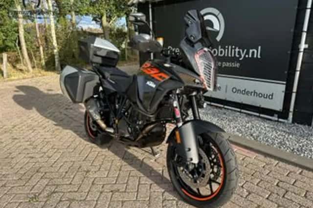 KTM 1290 Super Adventure (2018) thumbnail 4