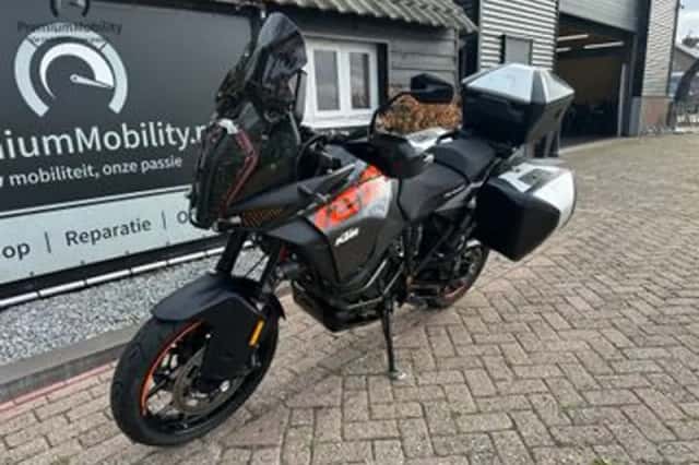 KTM 1290 Super Adventure (2018) thumbnail 5