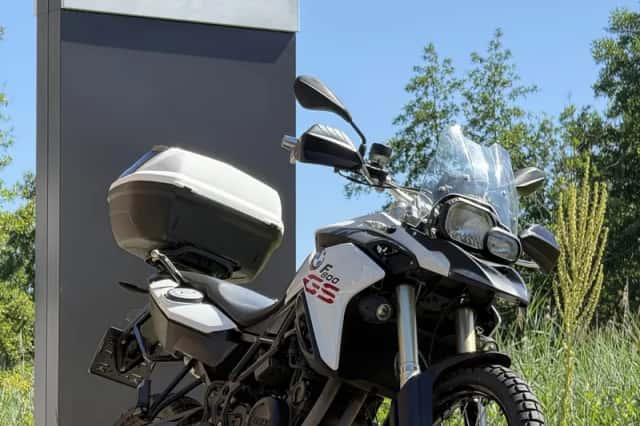 BMW F 800 (2014) thumbnail 1