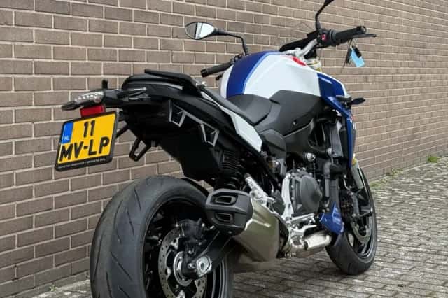 BMW F 900 R (2024) thumbnail 2