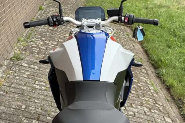 BMW F 900 R (2024) thumbnail 4