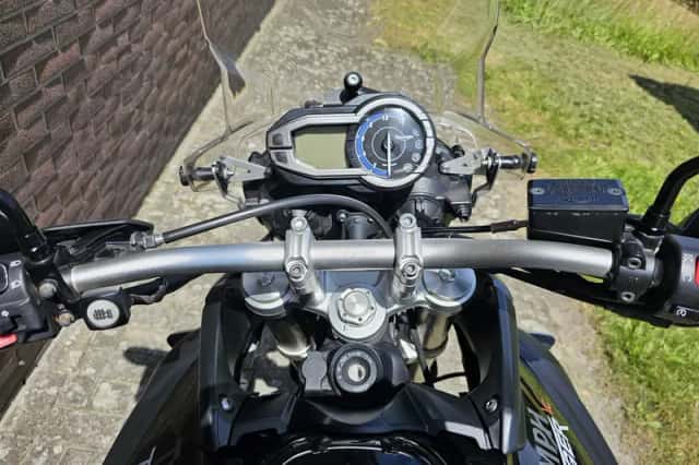 Triumph Tiger 800 (2013) thumbnail 6