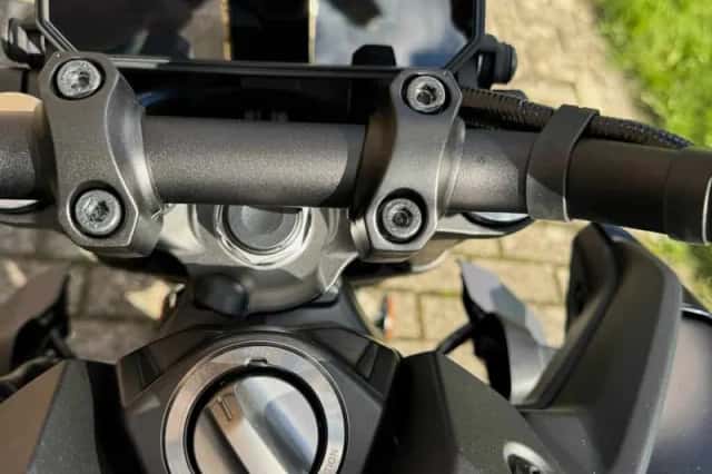 Yamaha MT-09 Y-AMT (2024) thumbnail 6
