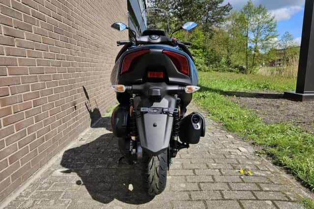 Yamaha Tricity 300 (2023) thumbnail 4