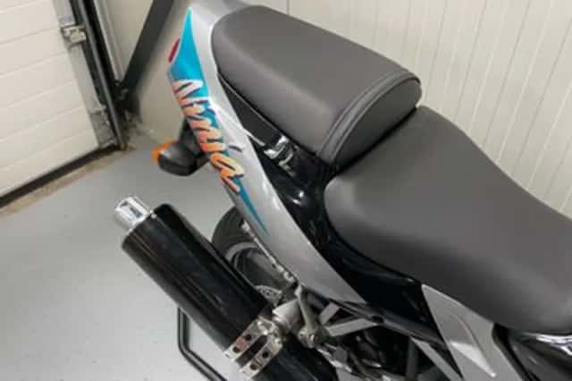 KAWASAKI ZX 9R NINJA (1994) thumbnail 6