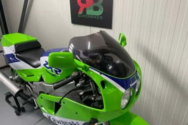 KAWASAKI ZXR 750 (1990) thumbnail 6