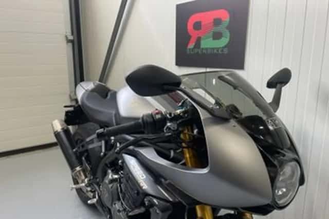 TRIUMPH Speed Triple 1200 RR Breitling Edition (2024) thumbnail 6