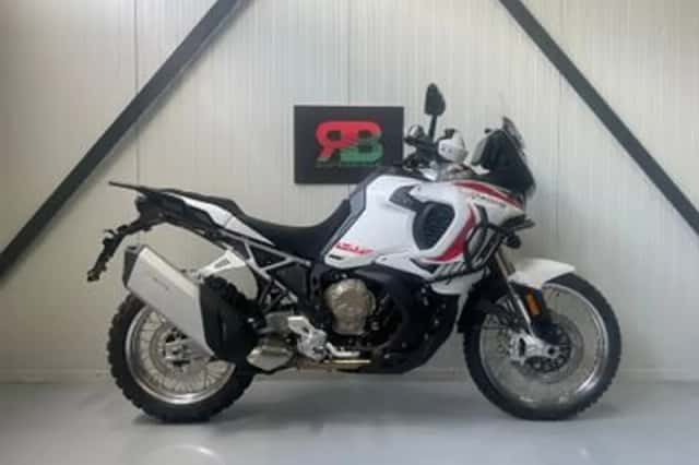 MV AGUSTA LXP ENDURO VELOCE (2026) thumbnail 2