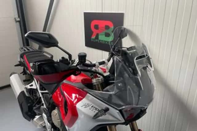 MV AGUSTA ENDURO VELOCE (2026) thumbnail 4