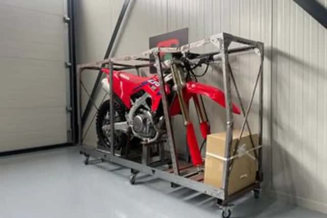 Honda CRF 450 R (2024) thumbnail 2