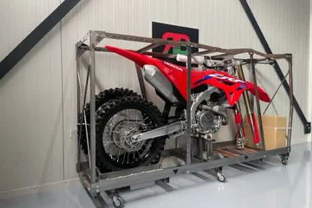Honda CRF 450 R (2024) thumbnail 3