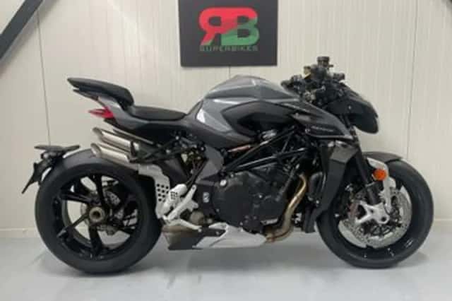 MV Agusta Brutale 1000RS (2025) thumbnail 1