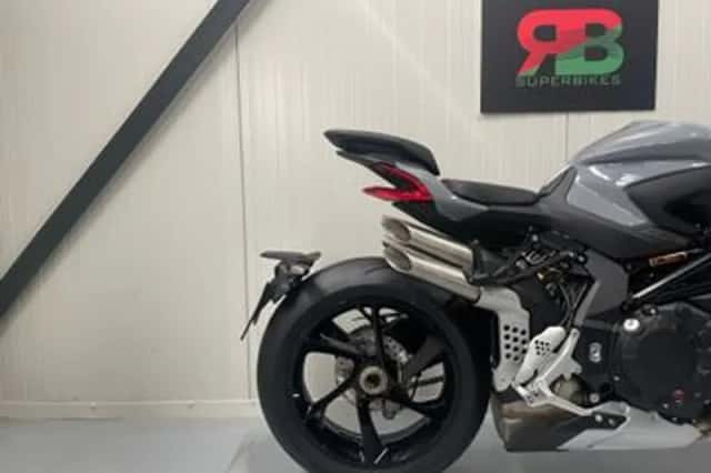 MV Agusta Brutale 1000RS (2025) thumbnail 5