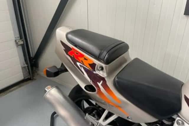 Honda CBR 900 RR Fireblade (1994) thumbnail 6