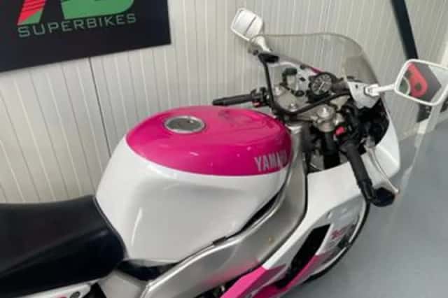 Yamaha YZF 750SP (1994) thumbnail 5