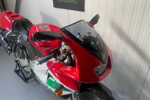 Bimota 500 V DUE (1998) thumbnail 4