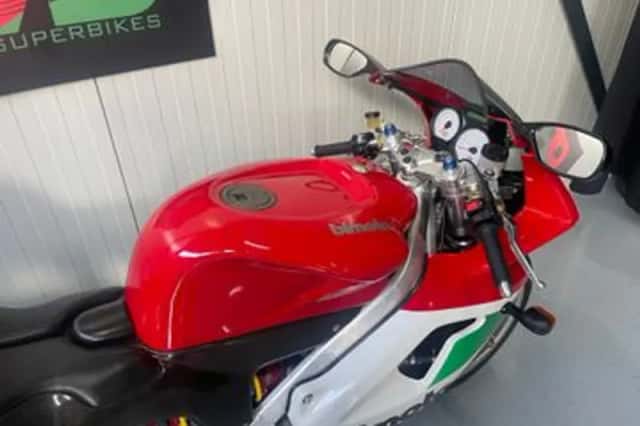 Bimota 500 V DUE (1998) thumbnail 5