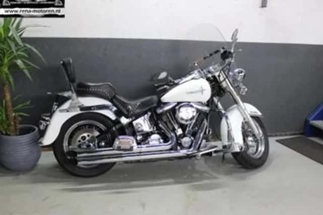 HARLEY-DAVIDSON HERITAGE SOFTAIL CLASSIC FLSTC (1994) thumbnail 1