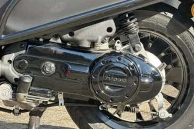 Vespa - Bromscooter Sprint 4T Notte Geel (2020) thumbnail 6