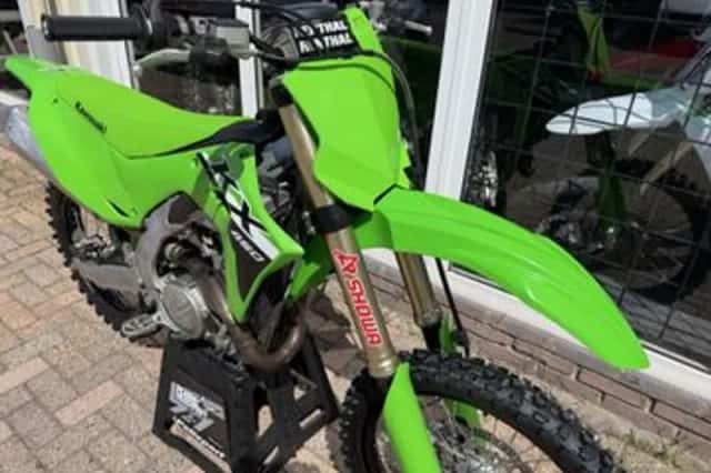 Kawasaki KX450 (2024) thumbnail 6