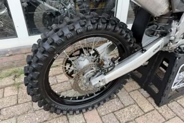 Honda CRF 450 R (2024) thumbnail 3