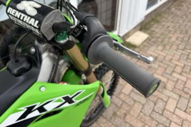 Kawasaki KX450 (2024) thumbnail 6