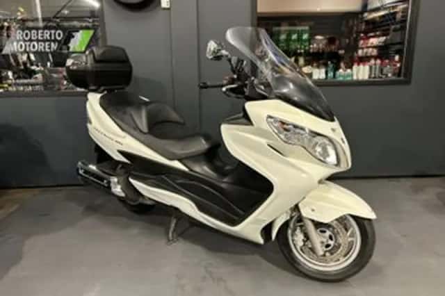 Suzuki AN 400 Burgman (2014) thumbnail 5