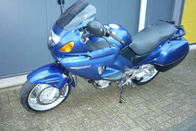 Honda NT 650 Deauville (2003) thumbnail 3