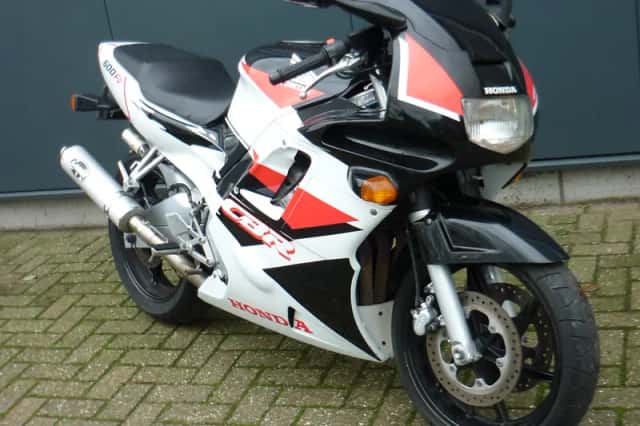 Honda CBR 600 (1994) thumbnail 3