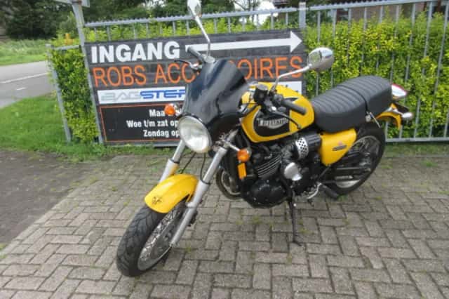 Triumph Thunderbird (1999) thumbnail 1