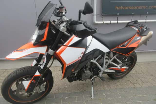 KTM 950 SUPER MOTARD (2006) thumbnail 1