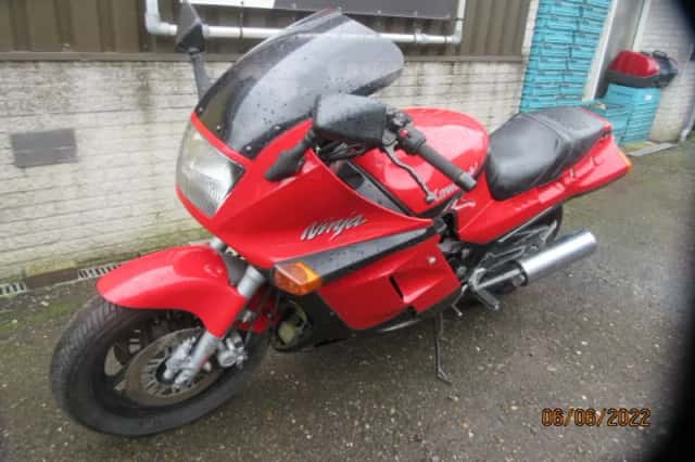 Kawasaki GPZ 1000RX (1986) thumbnail 3