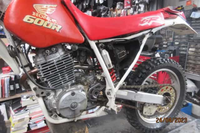 Honda XR 600 R (1993) thumbnail 3