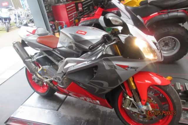 Aprilia RSV 1000 R (2007) thumbnail 1
