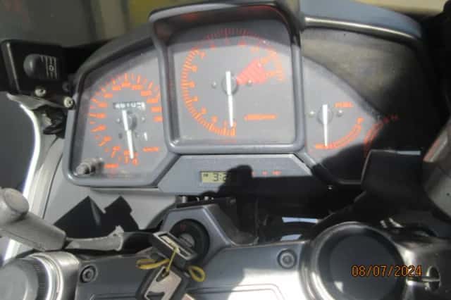 Honda VFR 750 F (1988) thumbnail 3