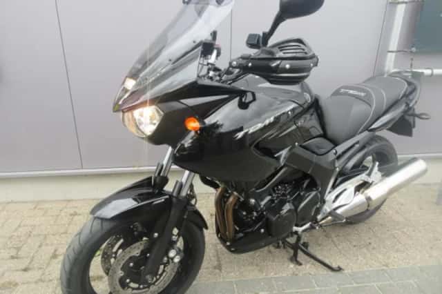 Yamaha TDM 900 (2009) thumbnail 2