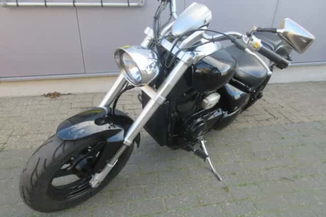 Suzuki VL M 800 Intr (2006) thumbnail 3