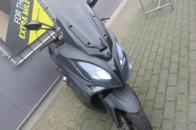 Kymco Xciting 400 (2017) thumbnail 3