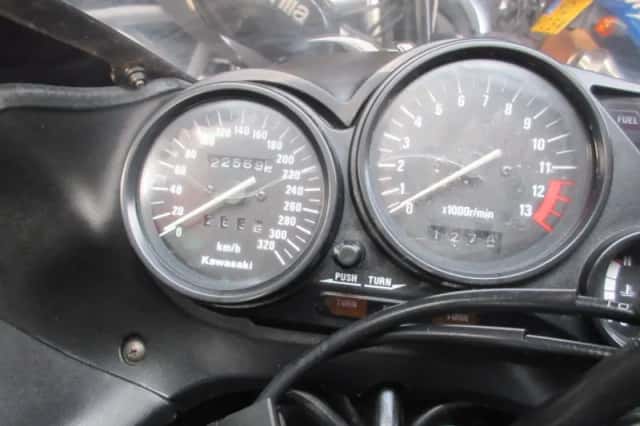 Kawasaki ZZ-R 1100 (1992) thumbnail 2