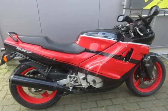 Honda CBR600F (1987) thumbnail 1