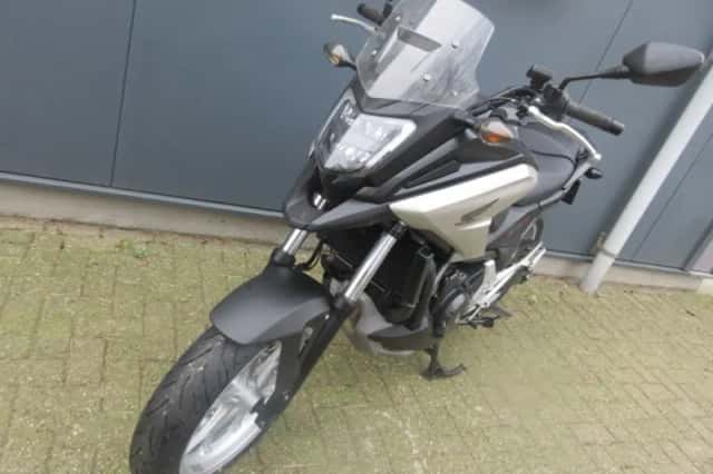 Honda NC750X (2017) thumbnail 3