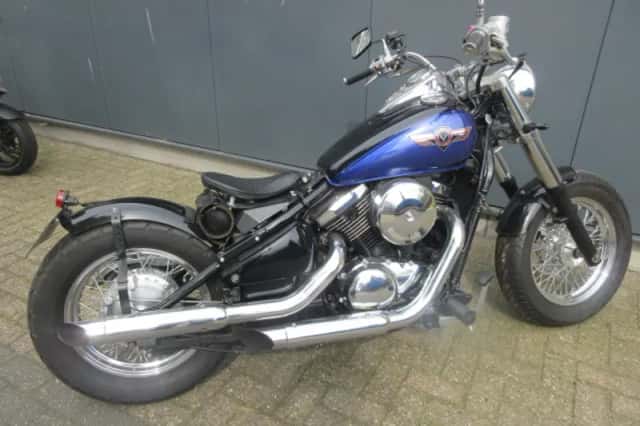 Kawasaki VN 800 Classic (1996) thumbnail 1
