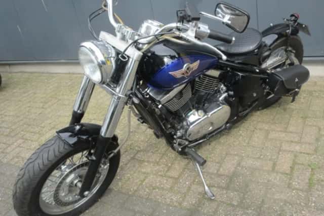 Kawasaki VN 800 Classic (1996) thumbnail 2