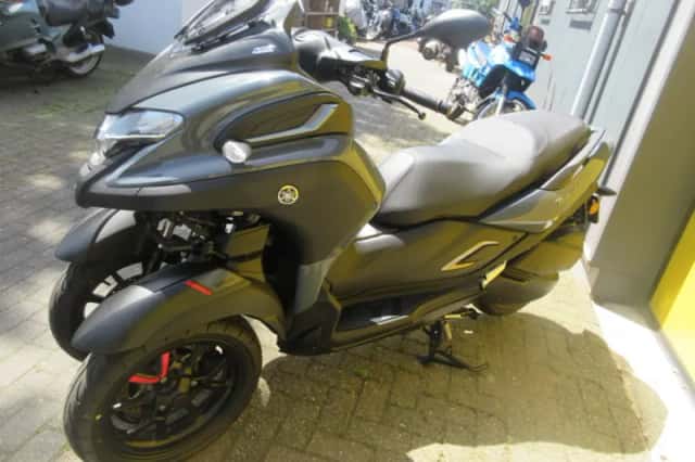 Yamaha TRINITY 300 (2024) thumbnail 3