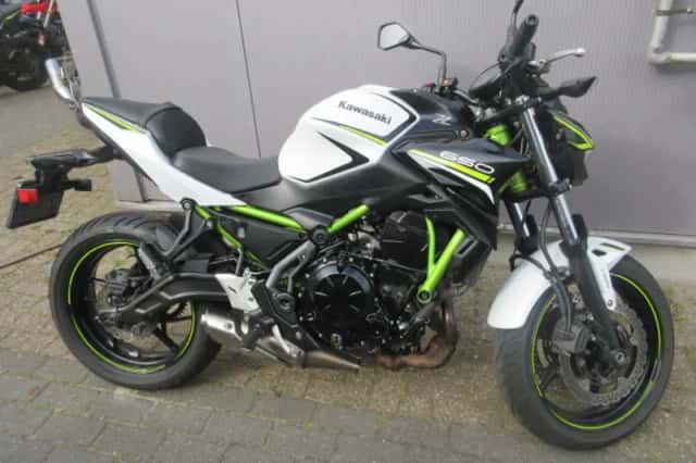 Kawasaki Z650 (2022) thumbnail 1