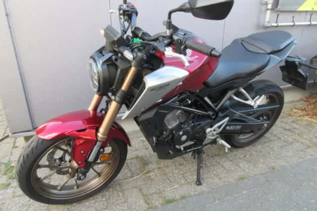 Honda CB 125 (2022) thumbnail 3