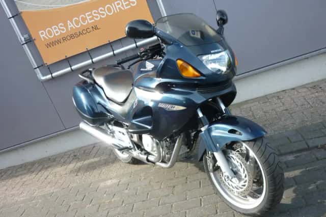 Honda NT 650 Deauville (2004) thumbnail 3