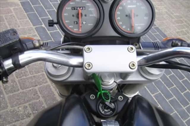 Ducati M 600 (2001) thumbnail 2